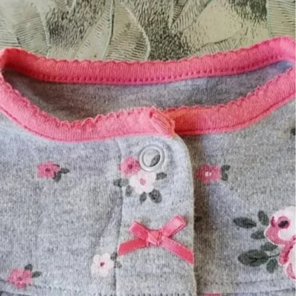 Adorable pink/gray Carter's baby suit. Size 3M Gift babyshower Christmas Newborn